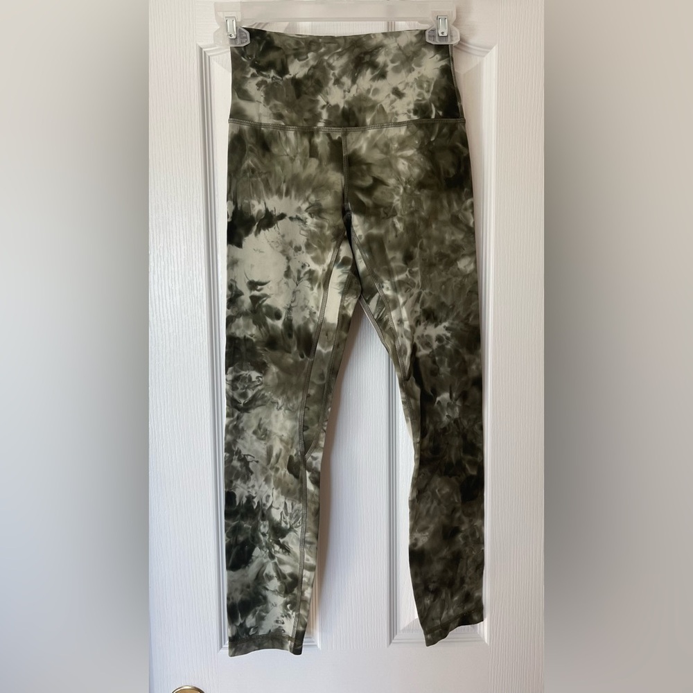 Lululemon diamond dye leggings size 4